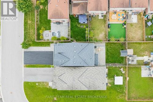 3 Hutton Crescent, Essa, ON 