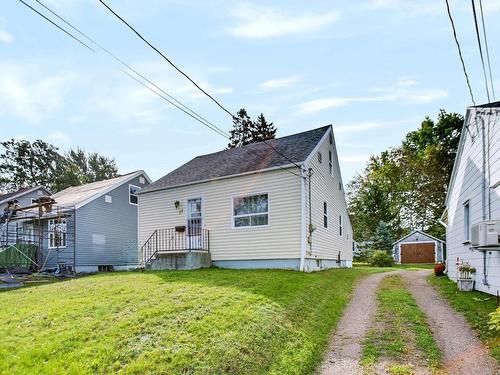 17 East Pleasant Street, Amherst, NS 