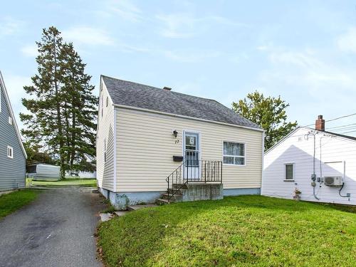 17 East Pleasant Street, Amherst, NS 