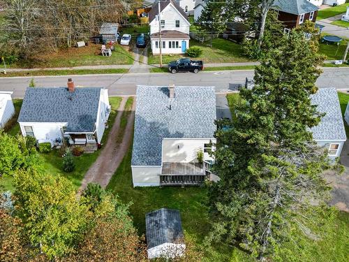 17 East Pleasant Street, Amherst, NS 