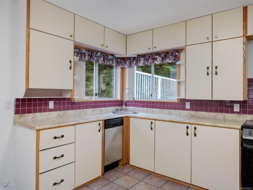 3092 Albany St, Victoria, BC 