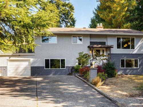 6647 Trudeau Terr, Central Saanich, BC 