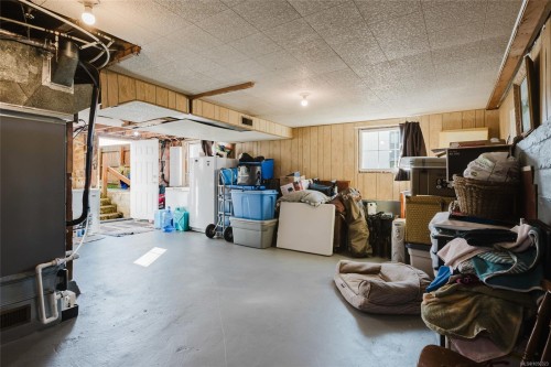 4374 Maitland St, Port Alberni, BC 