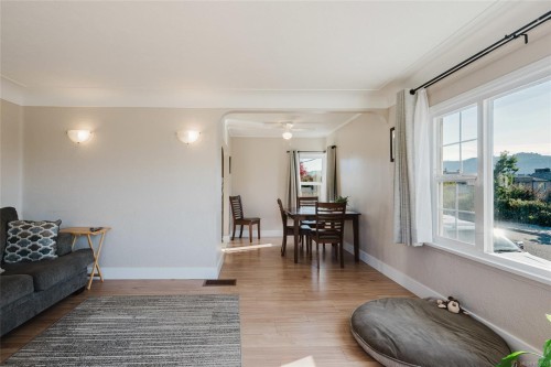 4374 Maitland St, Port Alberni, BC 