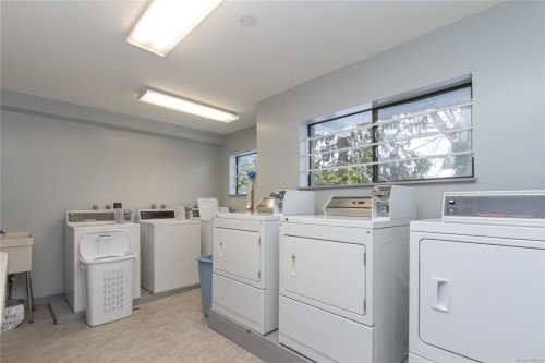 #101-1050 Park Blvd, Victoria, BC 