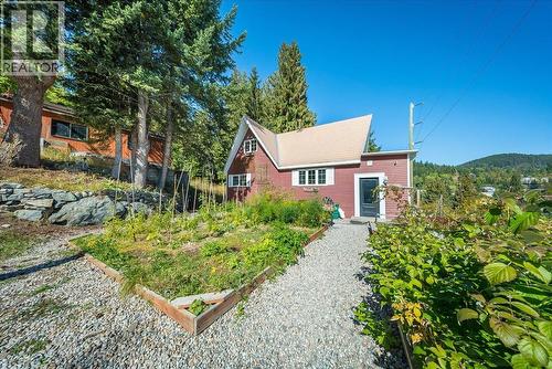 1398 Victoria Avenue, Rossland, BC 