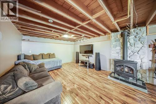 1398 Victoria Avenue, Rossland, BC 