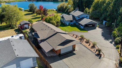 170 Wavell Rd, Lake Cowichan, BC 
