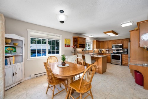 170 Wavell Rd, Lake Cowichan, BC 