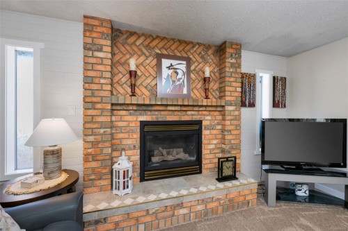 170 Wavell Rd, Lake Cowichan, BC 