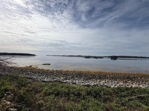 18046 Highway 7, Popes Harbour, NS 