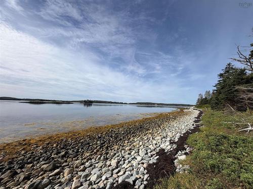 18046 Highway 7, Popes Harbour, NS 