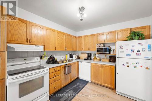 5953 Pineglade Crescent, Ottawa, ON 