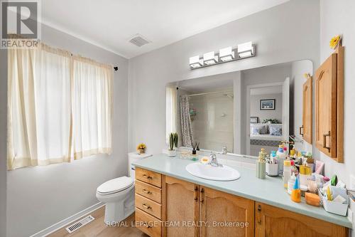 5953 Pineglade Crescent, Ottawa, ON 
