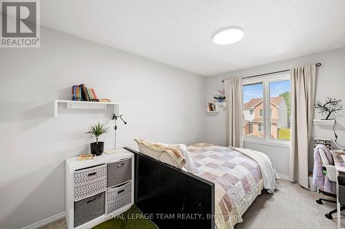 5953 Pineglade Crescent, Ottawa, ON 