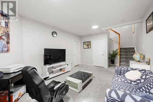5953 Pineglade Crescent, Ottawa, ON 