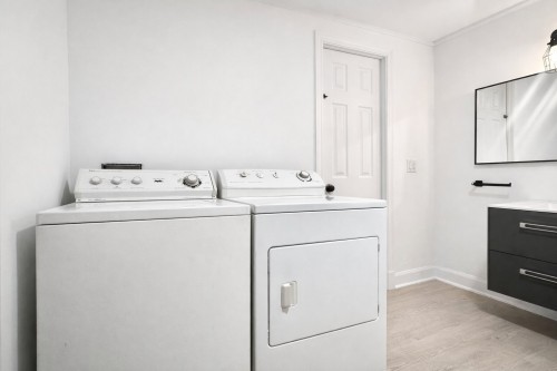 Salle de lavage - 760  - 764 Av. Royale, Québec (Beauport), QC 
