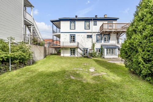 Cour - 760  - 764 Av. Royale, Québec (Beauport), QC 