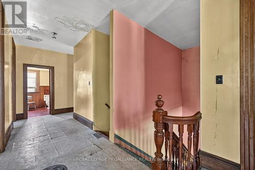 74 Rockfield Road, Leeds And The Thousand Islands, ON 
