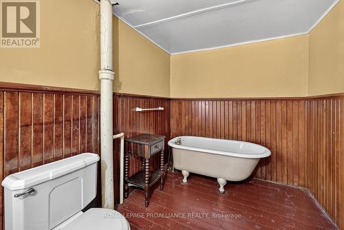 74 Rockfield Road, Leeds And The Thousand Islands, ON 