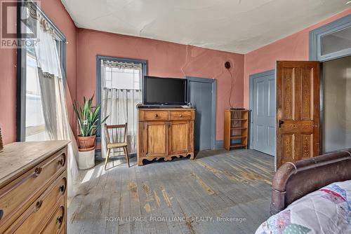 74 Rockfield Road, Leeds And The Thousand Islands, ON 