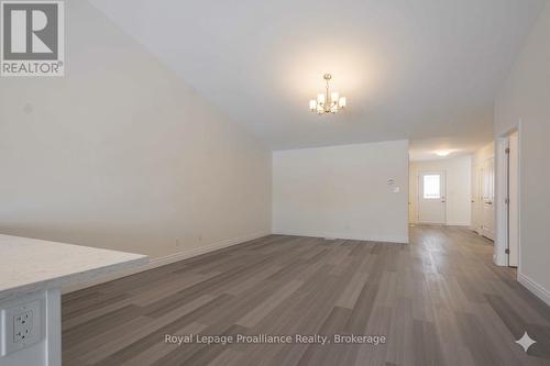 121 Farrington Crescent, Prince Edward County (Picton Ward), ON 