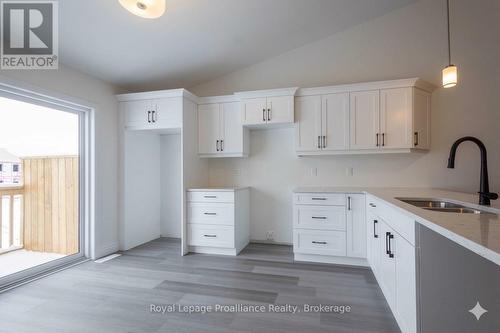 121 Farrington Crescent, Prince Edward County (Picton Ward), ON 
