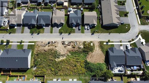 121 Farrington Crescent, Prince Edward County (Picton Ward), ON 