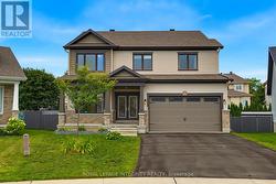 127 HICKSTEAD WAY Ottawa, ON K2S 0Z5