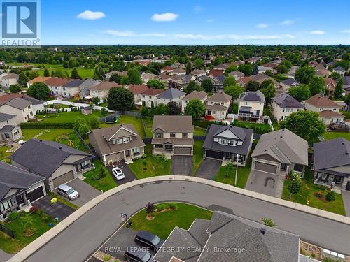 127 Hickstead Way, Ottawa, ON 