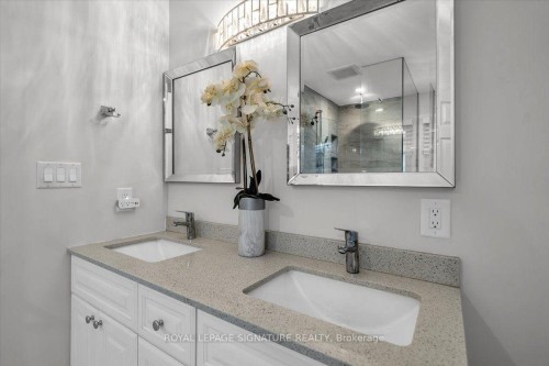 3 Griffen Place, Whitby, ON 