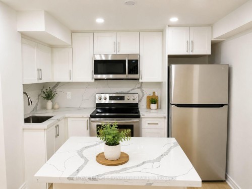 3 Griffen Place, Whitby, ON 
