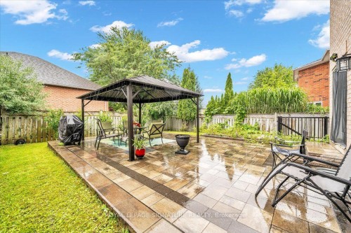 3 Griffen Place, Whitby, ON 