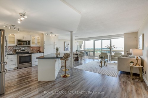 1612-8111 Yonge Street, Markham, ON 