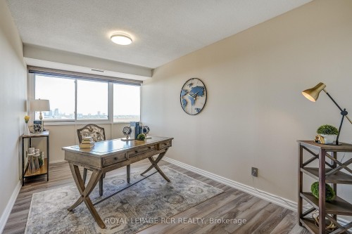 1612-8111 Yonge Street, Markham, ON 