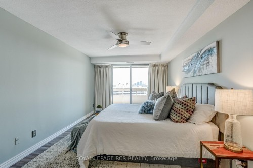 1612-8111 Yonge Street, Markham, ON 