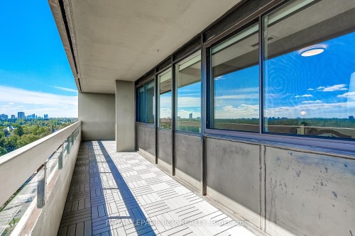 1612-8111 Yonge Street, Markham, ON 