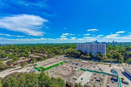1612-8111 Yonge Street, Markham, ON 