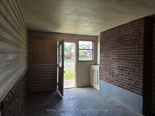 16 Broderick Avenue, Thorold, ON 