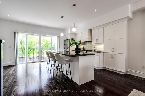 18 Matthew Court, Toronto, ON 