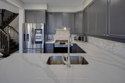 1832 Misthollow Drive, Pickering, ON 