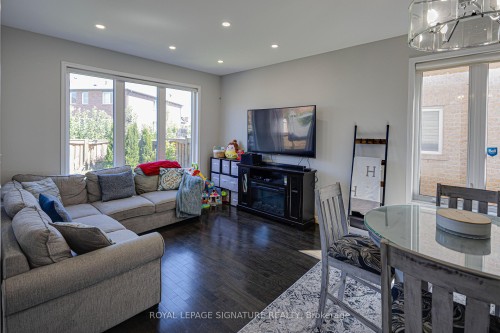 1832 Misthollow Drive, Pickering, ON 