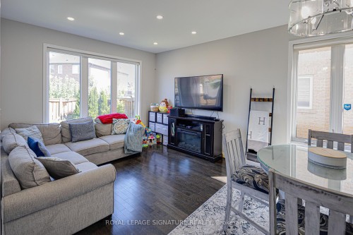 1832 Misthollow Drive, Pickering, ON 