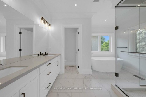 92 Howard Road, Newmarket, ON 
