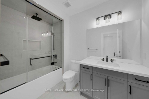 92 Howard Road, Newmarket, ON 