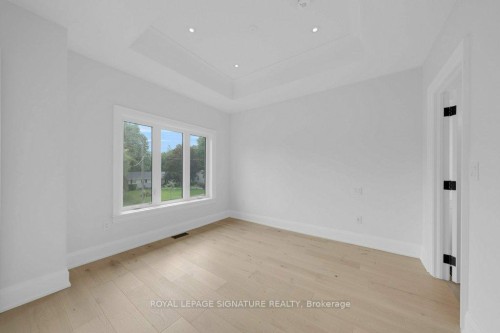 92 Howard Road, Newmarket, ON 