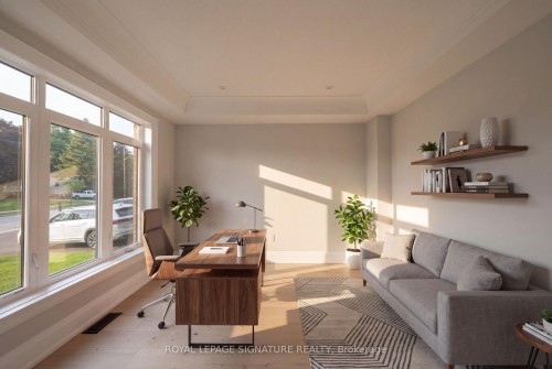 92 Howard Road, Newmarket, ON 
