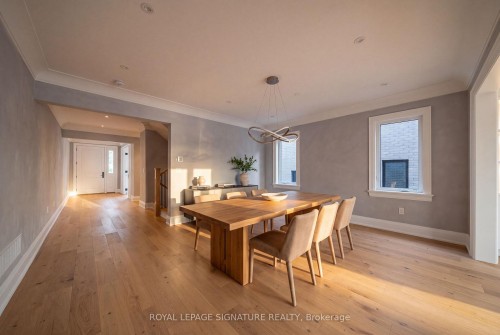 92 Howard Road, Newmarket, ON 