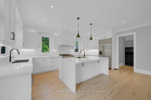 92 Howard Road, Newmarket, ON 