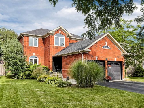 81 Pinnacle Trail, Aurora, ON 